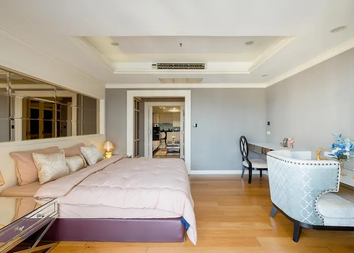 State Tower High Floor View Lovely Unit Апартаменты *