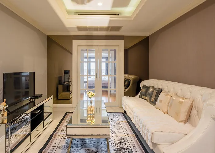 Апартаменты State Tower High Floor View Lovely Unit *